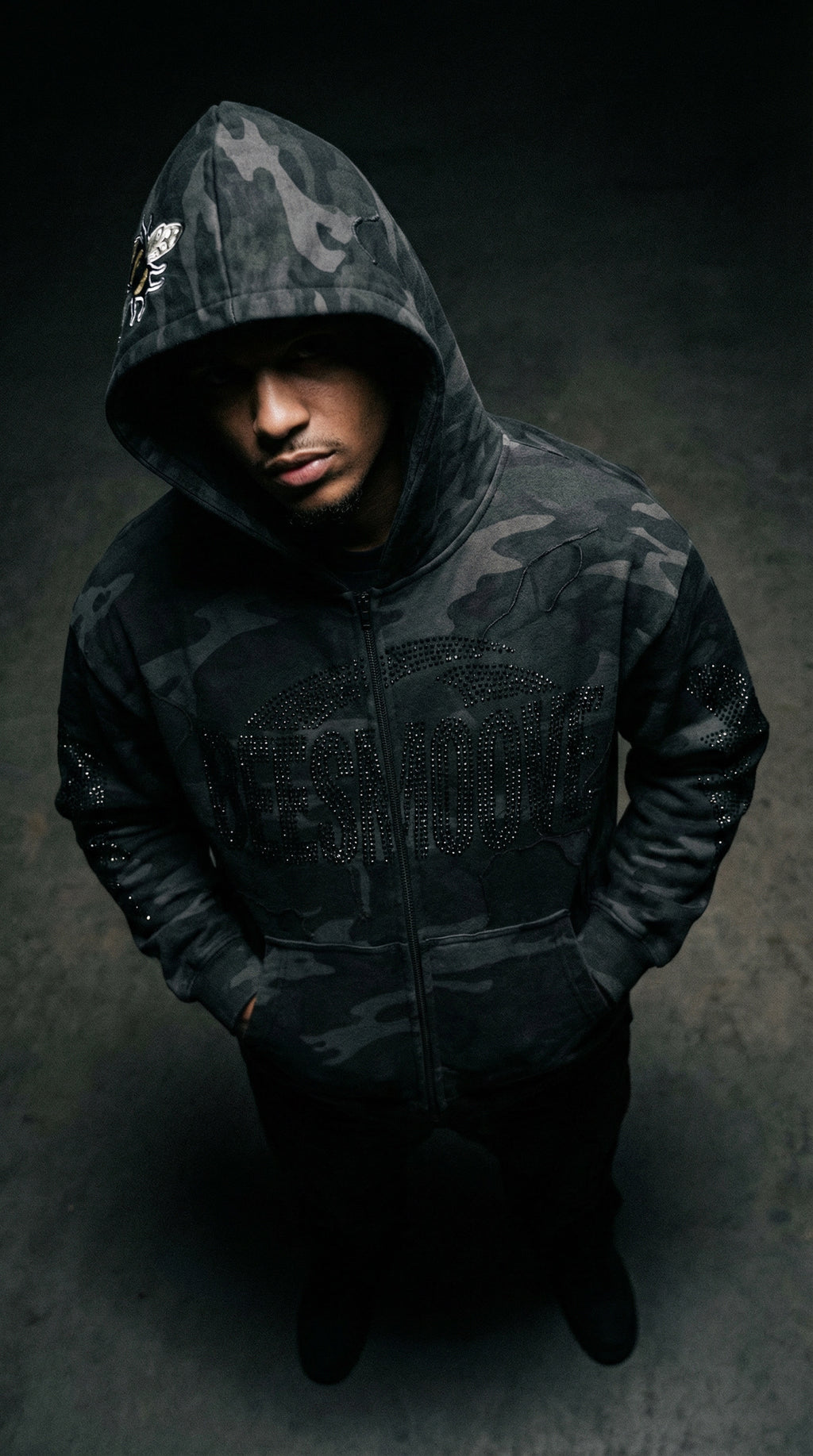 BEESMOOVE Motion Black on Black Drop October