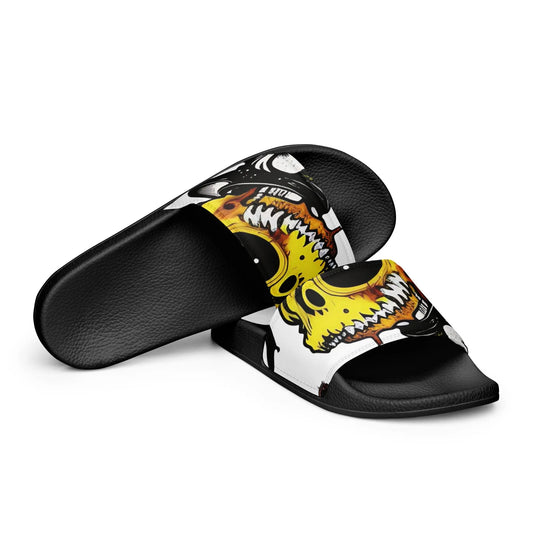 Beesmoove zombee Women's slidesA must-have for the summer: these women’s slides. A pair of these will keep you comfy throughout your day of beach or pool activities, thanks to the cushioned upper Beesmoove Beesmoove Beesmoove zombee Women'