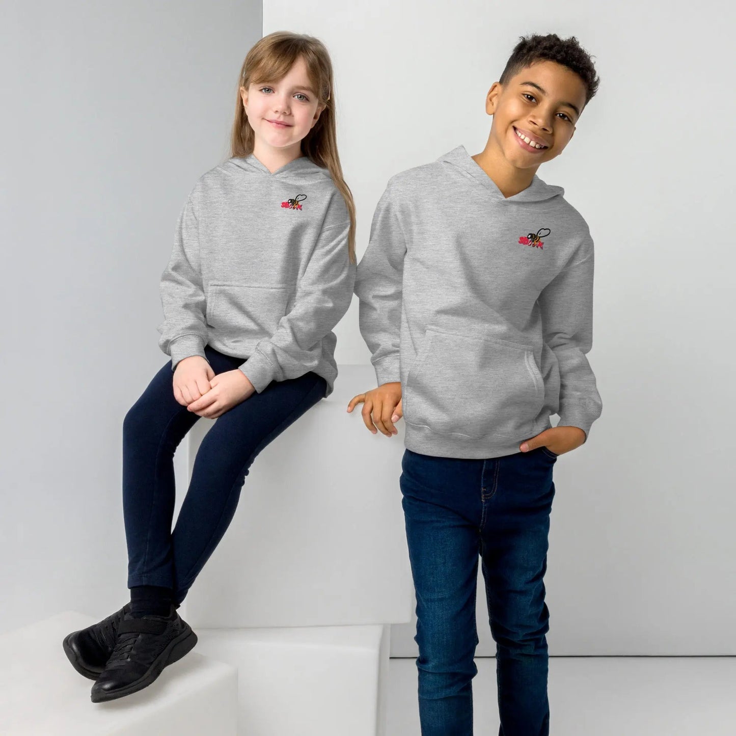 Beesmoove logo Kids fleece hoodie - Beesmoove