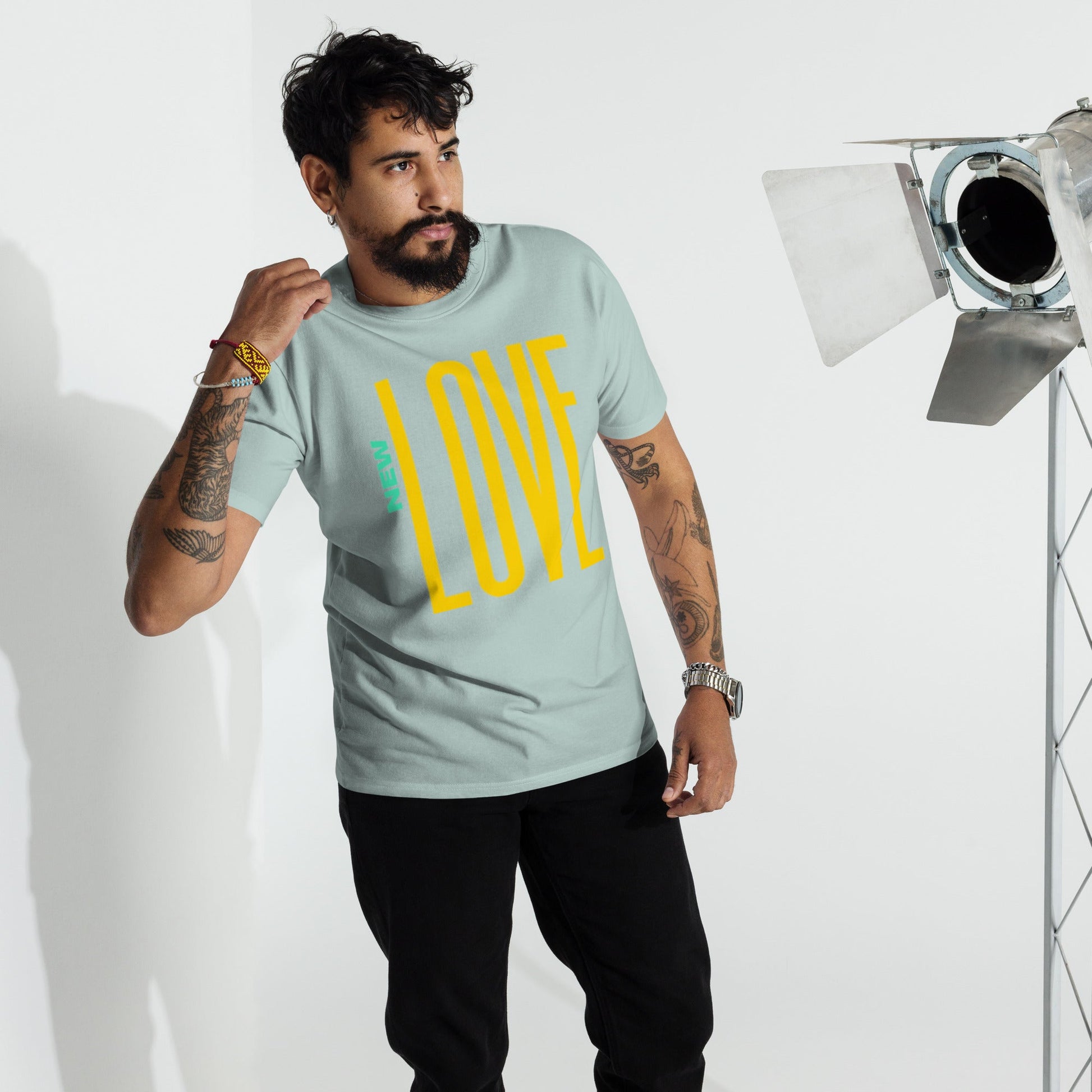 Beesmoove new love Men’s premium heavyweight tee - Beesmoove