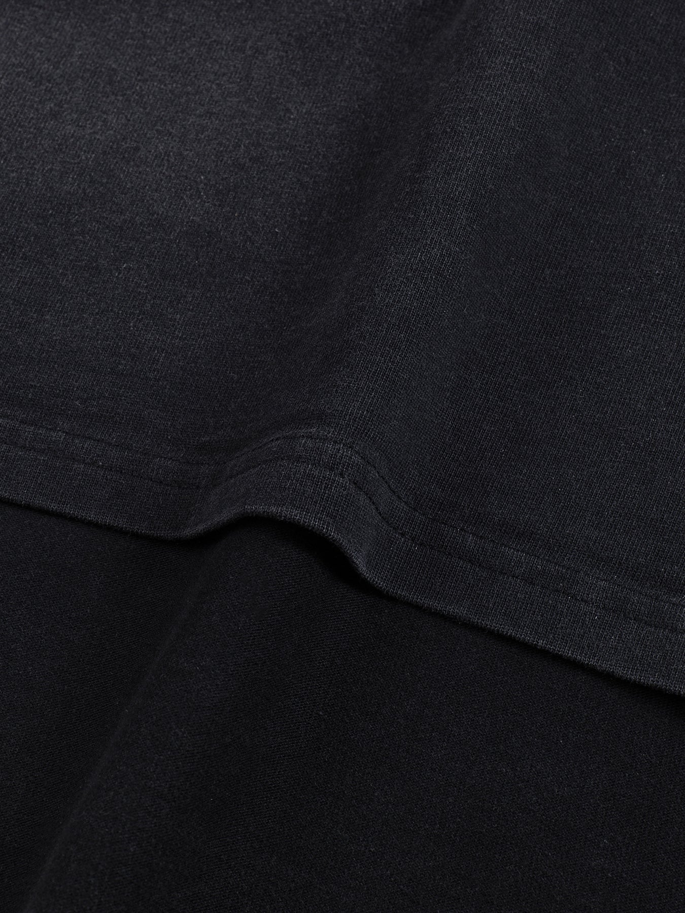 BEESMOOVE: VAULT EDITION Loose Fit T-Shirt - Beesmoove